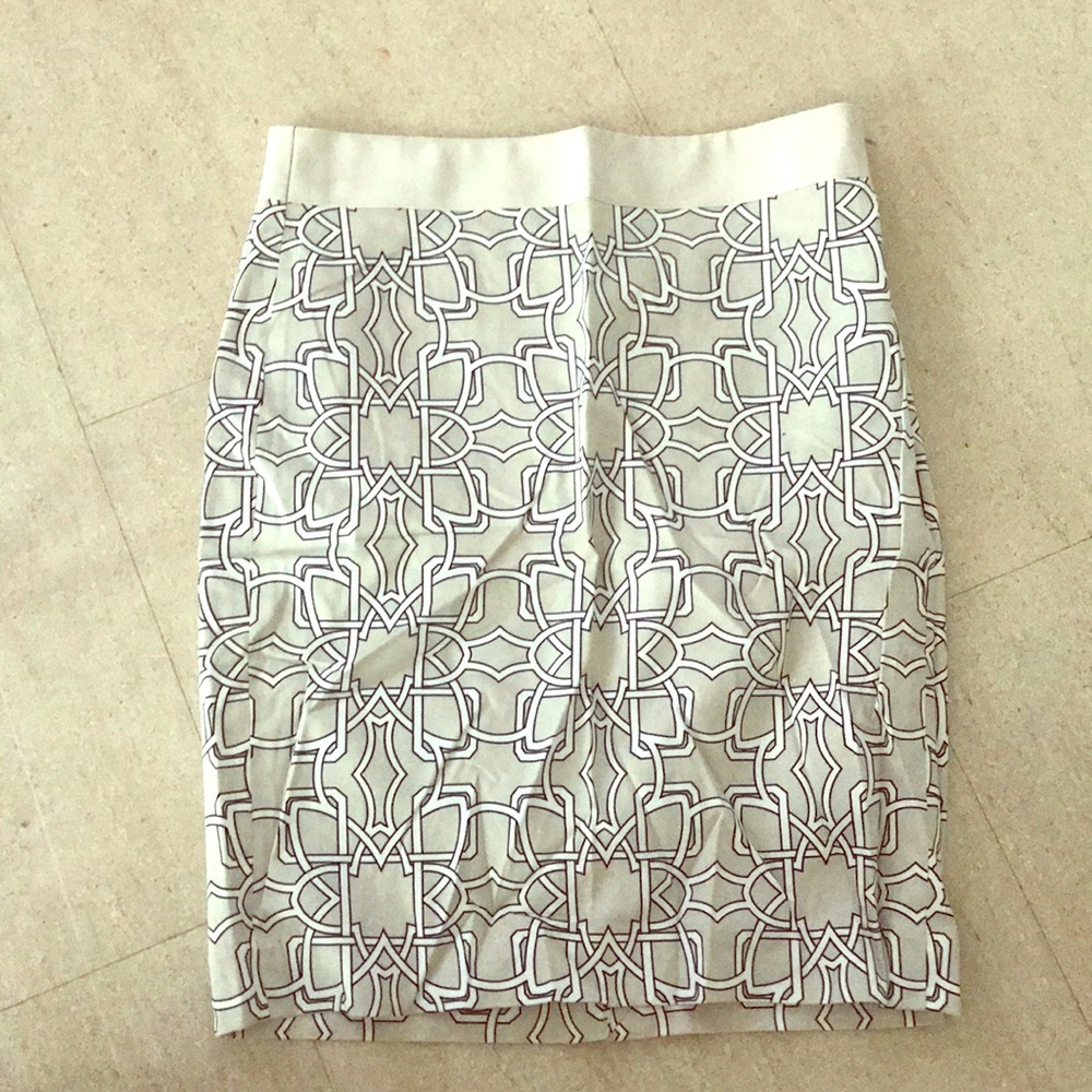 The limited cream geometric print pencil skirt
